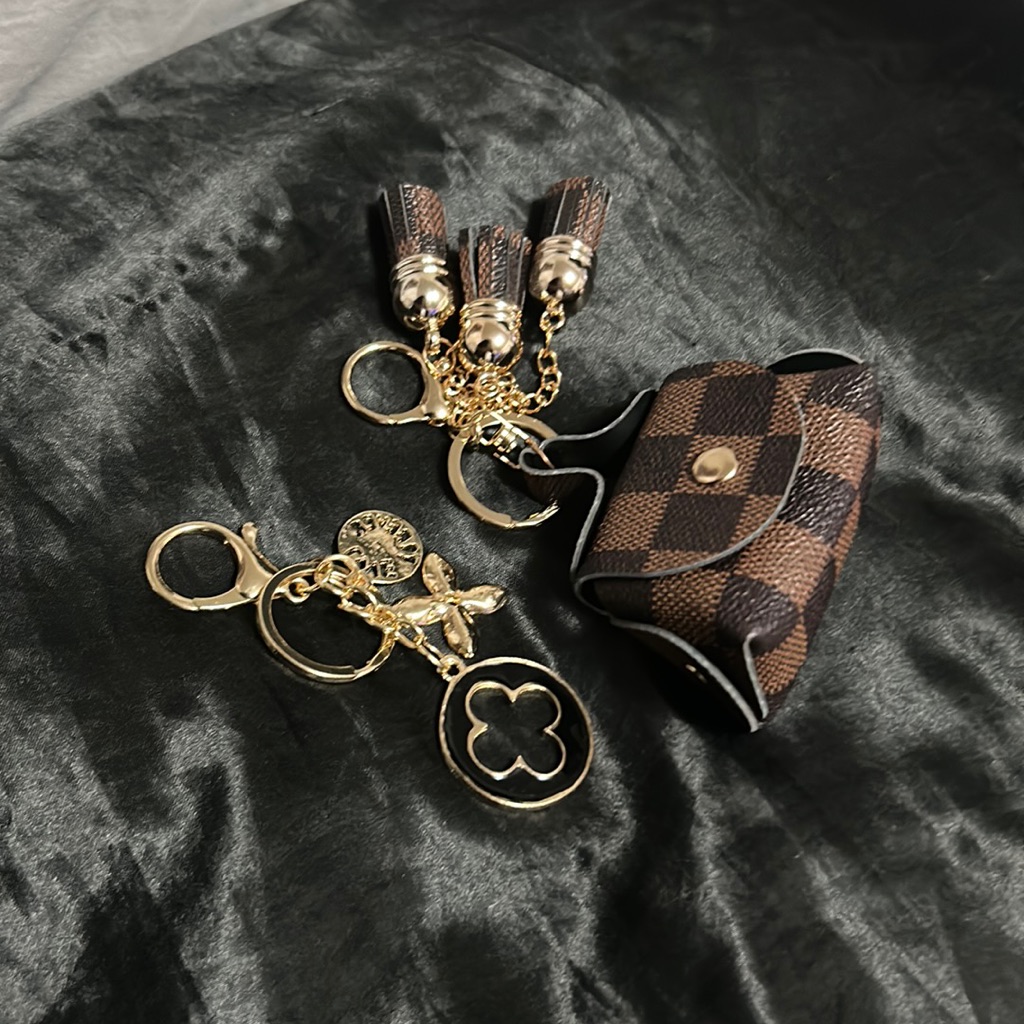 Bundle Unbranded Keychain’s